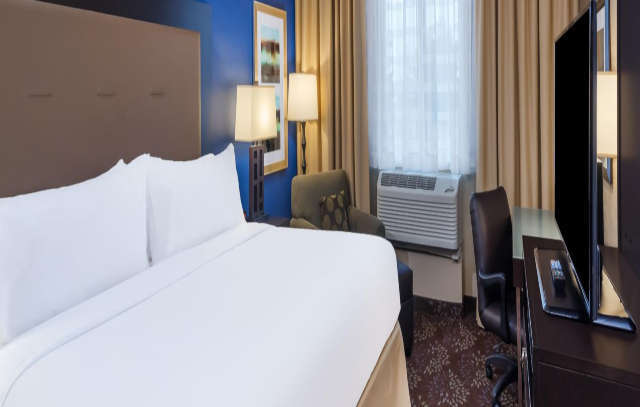 Hotel - By Ihg Terre Haute